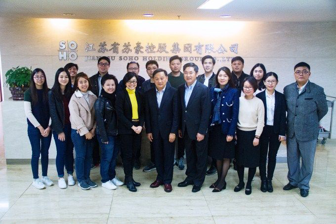 泰国易三仓大学师生到访黄色漫画
